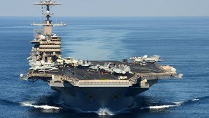 Китай не разрешил американскому авианосцу зайти в порт Гонконга
