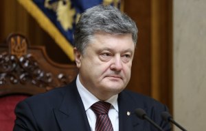 Порошенко сделал бессрочным мораторий на выплату долга России