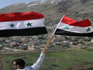 Сирийская армия отрицает, что ее самолеты нанесли удар по лагерю беженцев в Идлибе. К гибели беженцев причастны террористы "Джабхат Ан-Нусра" - МО РФ