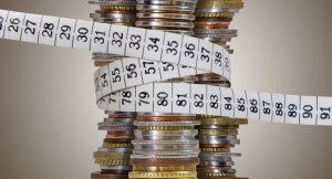 Дефицит бюджета России за 4 месяца составил 1,23 трлн рублей сообщается в материалах Федерального казначейства