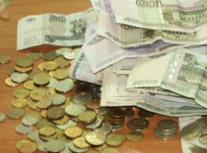 Более трети российских семей на сегодня имеют непогашенные банковские кредиты. В среднем они платят по долгам 35,7% от суммы ежемесячных доходов, а 9% семей отдают на оплату более половины