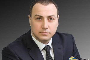 ( специально для Stopor ) Депутат затапливает ветерана ВОВ из-за благоустроенной парковки для своего авто