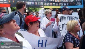 Украинские врачи вошли в Киев собирать очередной Майдан