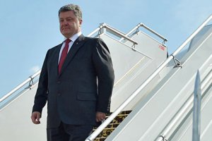 Самолет Порошенко прибыл в Ростов-на-Дону