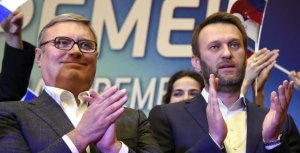 [Всем уйти. Один останусь] Навальный призвал руководство ПАРНАС уйти в отставку после утечки данных участников голосования