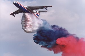 ТАНТК выпустил первый серийный самолет Бе-200ЧС