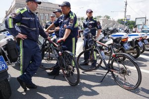 В Москве 30 тысяч участников  Велопарад-2016 проехали по улицам города.