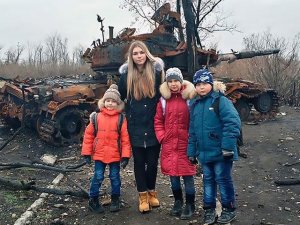 1 июня- День ЗАЩИТЫ ДЕТЕЙ (Дети просят Хиллари и Трампа: «Пусть ваши друзья из Киева больше никогда не бомбят Луганск»)