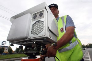 Житель Казани оспорил штраф ГИБДД с помощью физики