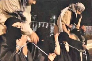 Исламисты заживо сожгли 19 езидок за отказ от секса