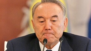 Назарбаев: Признаки "цветных революций" появились в Казахстане