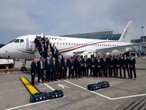 Cборная Ирландии отправляется на Евро-2016 на Sukhoi Superjet