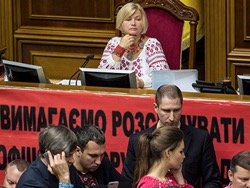 В Киеве резолюцию Сената Франции объяснили потребностью в круассанах