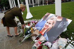 Чисто английское убийство?  Кому оказалась на руку смерть британского депутата перед "брекситом"