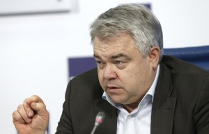 Генсек ВФЛА Бутов сообщил, что его членство в совете IAAF приостановлено