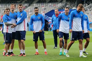 УЕФА запретил сборной России почтить память погибших в Карелии детей