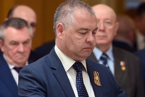 ФСБ задержала главу Керчи за взятку в 50 тысяч долларов