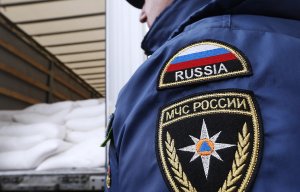 53-я колонна МЧС России доставила в Луганск гуманитарную помощь