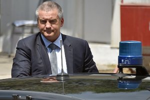 Глава Крыма назвал клоунадой вызов на допрос в Киев
