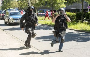 СМИ: вооруженный злоумышленник ранил от 20 до 50 человек в кинотеатре в Германии