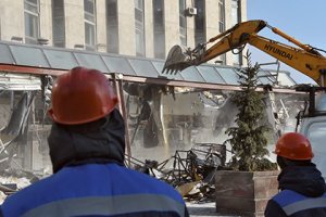 Ночь длинных ковшей 2: Собянин рассказал о новом списке московского самостроя на снос