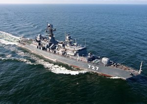 Эсминец США грубо нарушил международные правила, допустив опасное сближение в Средиземном море с российским кораблем - Минобороны РФ (дополнение)