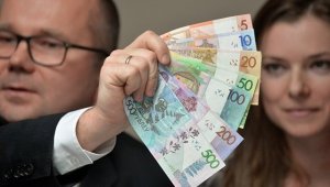 Белорусы меняют купюры: деноминация белорусской валюты - минус четыре нуля