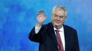 Президент Чехии призвал провести референдум по членству страны в ЕС и НАТО