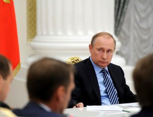 Путин попросил правительство «не морочить людям голову»