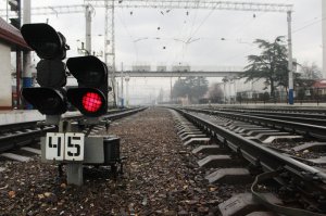 Крымский завод построит железную дорогу в обход Украины
