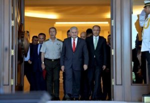 Премьер-министр Турции: Любая страна, которая стоит за священнослужителем Гюлен будет считаться находящейся в состоянии войны с Турцией