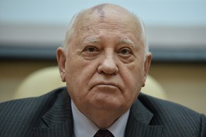 Горбачёв: НАТО готовится к войне с Россией