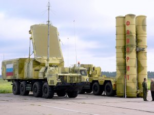 Россия передала Ирану первую партию ракет для комплексов С-300