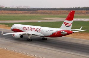 Самолет Red Wings из Сочи готовится к экстренной посадке в аэропорту Тюмени