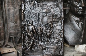 Герои не умирают (В Госдуме предложили установить памятник добровольцам Донбасса на Поклонной горе)