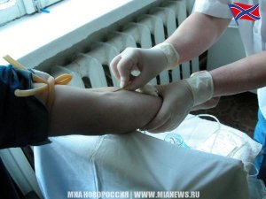 Российские офицеры СЦКК сдали кровь в Донецке для пострадавших в результате обстрелов мирных жителей