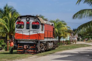 Россия в ближайшие 5 лет поставит на Кубу 75 локомотивов