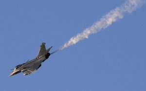 СМИ: в Ираке сбит американский военный самолет