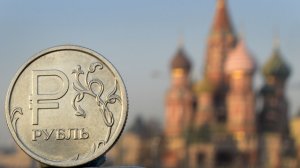 В США финансовые аналитики рекомендуют скупать рубли