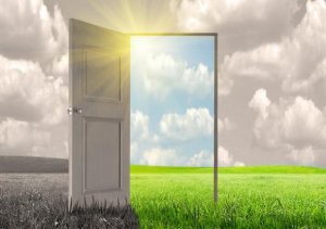 Когда жуткое российское захолустье сравнивают с цветущими западными городками. Для корректного сравнения нужно сравнивать с аналогичным захолустьем, т.е. худшее с худшим, лучшее – с лучшим;