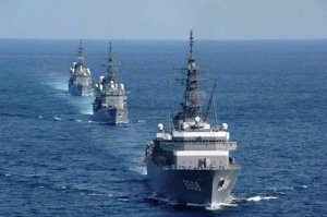 В Литву впервые прибывает эскадра военных кораблей Японии