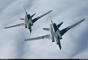 В понедельник российские дальние бомбардировщики Ту-22М3 нанесли новый сосредоточенный удар осколочно-фугасными боеприпасами по объектам ИГИЛ в Сирии.