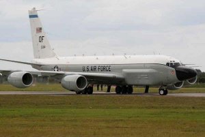 Стратегический самолет-разведчик ВВС США, предназначенный для сбора данных о работе систем ПВО, приблизился к Калининградской области - СМИ