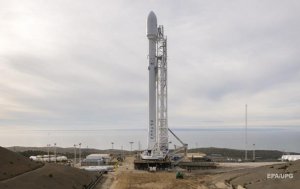"Falcon-9 в конце октября 2016 года должна вывести на орбиту с авиабазы Ванденберг (штат Калифорния) рекордное количество спутников - девяносто" -