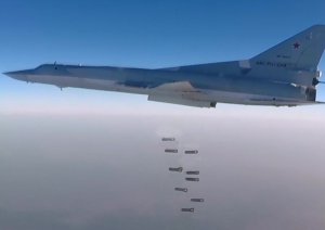 Российские Ту-22М3 нанесли удар по террористам под городом Дэйр-эз-Зор