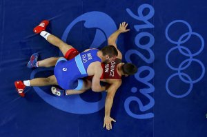 Россиянин Давит Чакветадзе вышел в финал ОИ по греко-римской борьбе