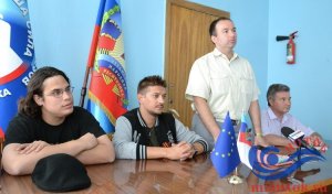 Представитель профсоюза Франции: Я видел народ, который рука об руку восстанавливает дома