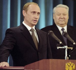17 лет назад Путин впервые возглавил кабмин