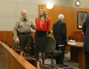 Американский ученик отсудил у школы $6 млн после романа с учительницей