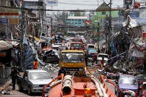 Десятки людей пострадали от двух взрывов на юге Таиланда